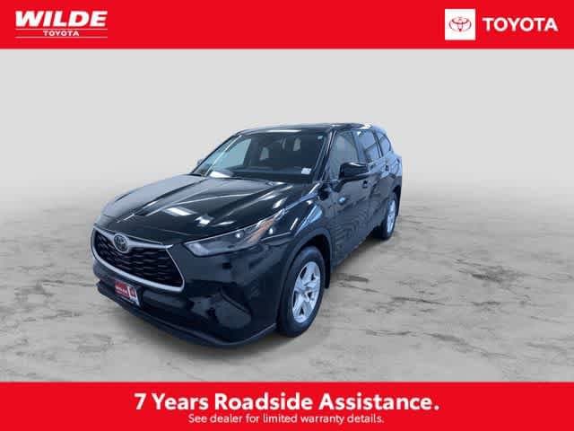 Thumbnail: 2023 Toyota Highlander - 5