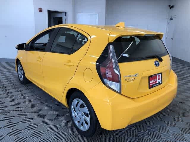 Thumbnail: 2015 Toyota Prius c - 14