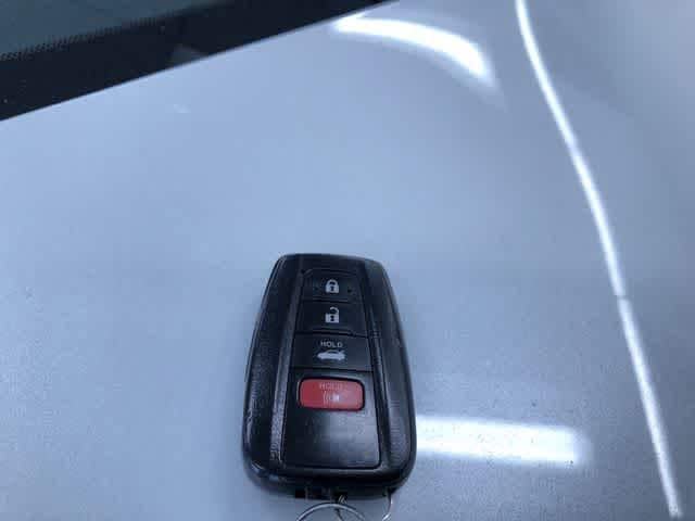 Thumbnail: 2020 Toyota Camry - 30