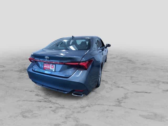 Thumbnail: 2020 Toyota Avalon - 10
