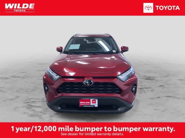 2022 Toyota RAV4 XLE Premium photo 4