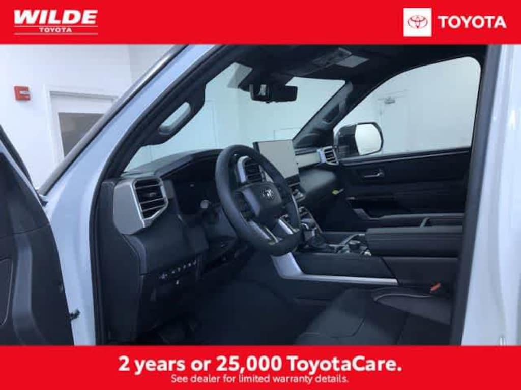 New 2026 Toyota Tundra Limited LIMITED CREWMAX 5.5