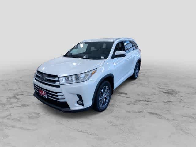 Thumbnail: 2018 Toyota Highlander - 6
