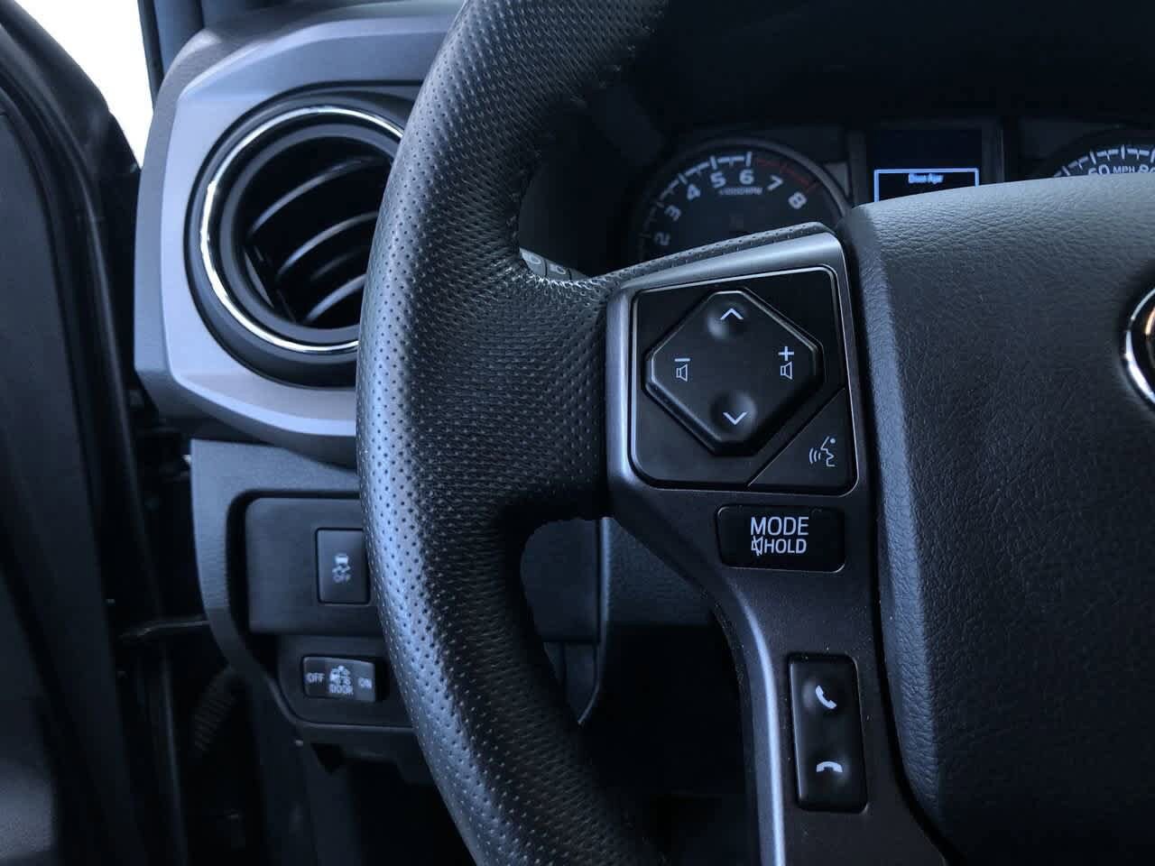 Thumbnail: 2022 Toyota Tacoma - 19