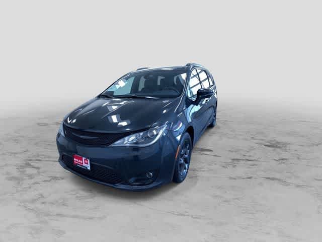 Thumbnail: 2019 Chrysler Pacifica - 6