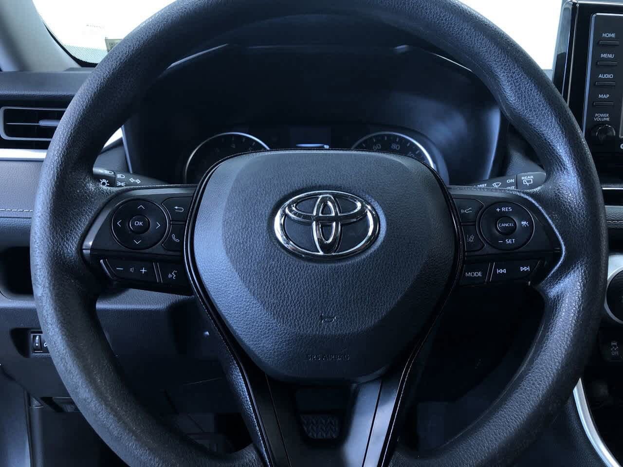 Thumbnail: 2022 Toyota RAV4 - 24