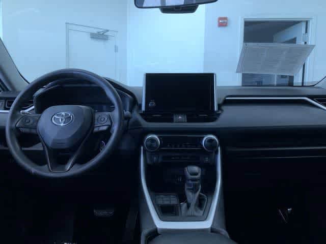 Thumbnail: 2025 Toyota RAV4 - 17