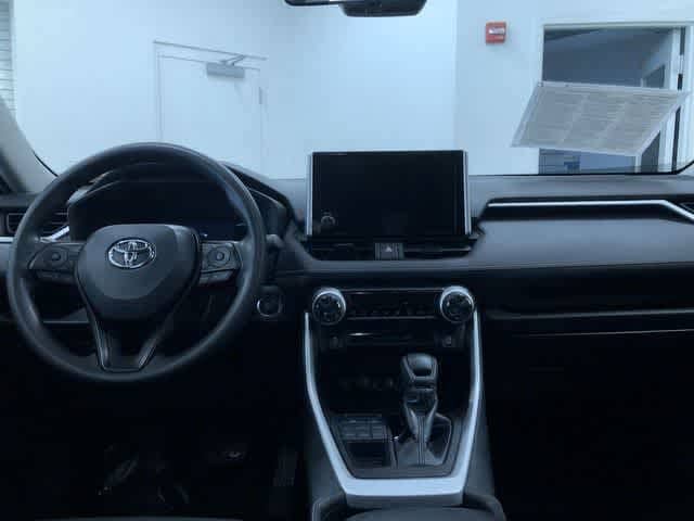 Thumbnail: 2025 Toyota RAV4 - 17