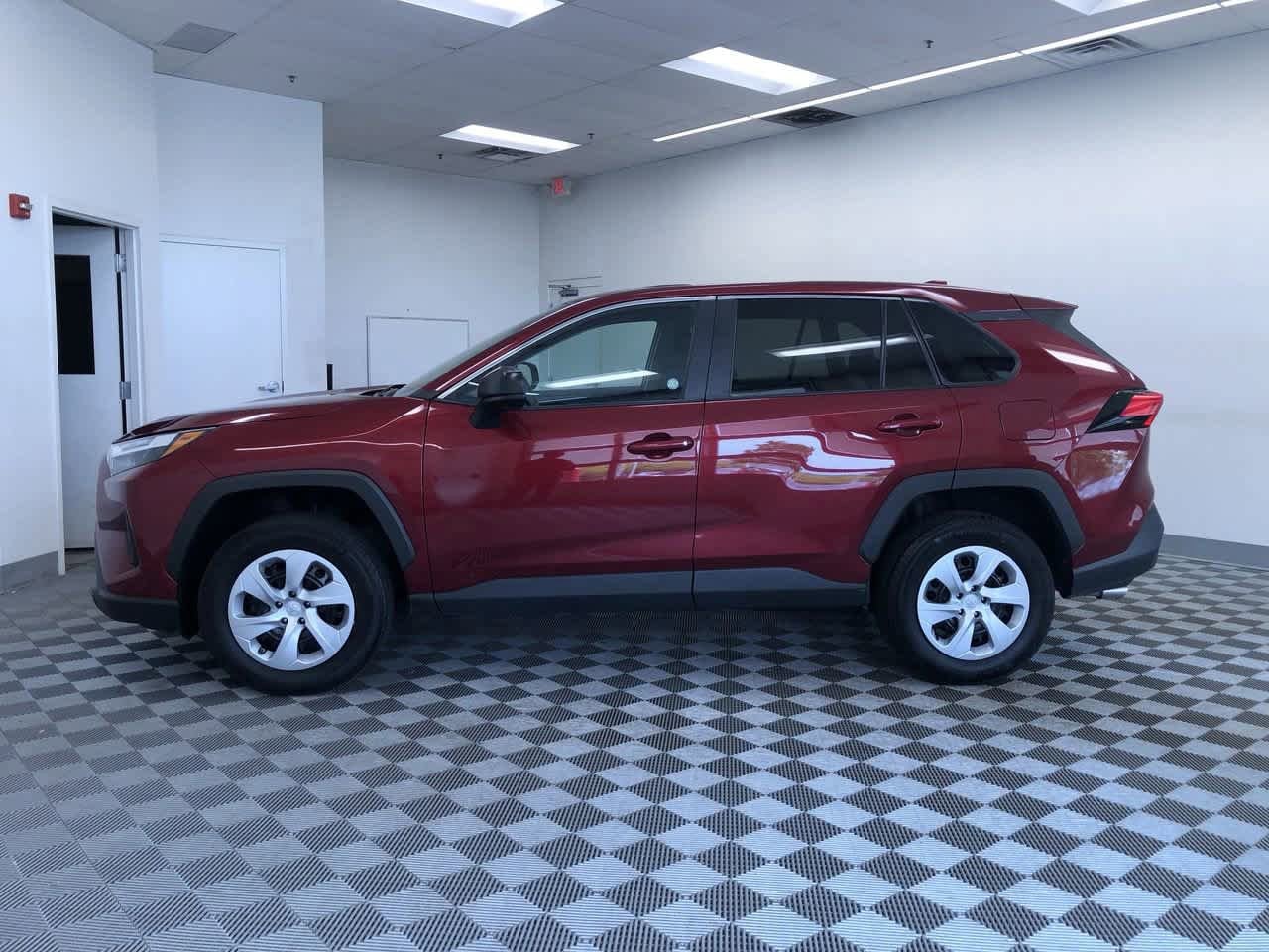 2024 Toyota RAV4 LE 11