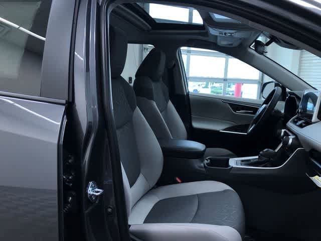 Thumbnail: 2025 Toyota RAV4 - 14