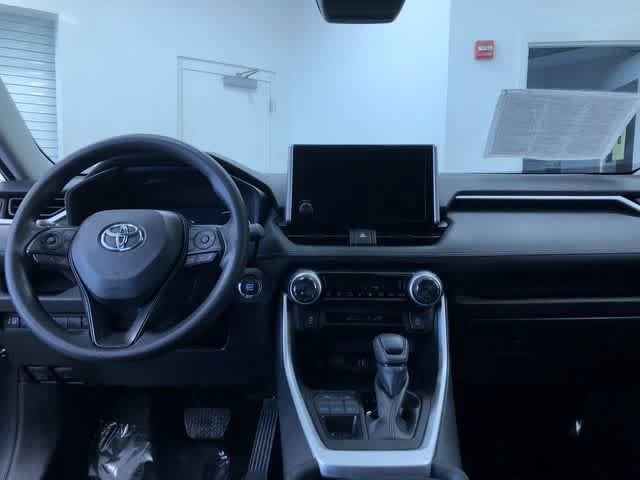 Thumbnail: 2025 Toyota RAV4 - 17