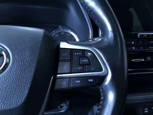 Thumbnail: 2022 Toyota Highlander - 26