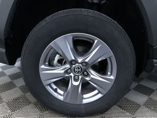 Thumbnail: 2025 Toyota RAV4 - 16