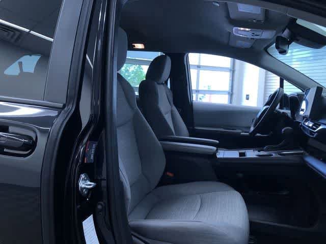 Thumbnail: 2026 Toyota Sienna - 22