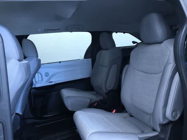 Thumbnail: 2026 Toyota Sienna - 19