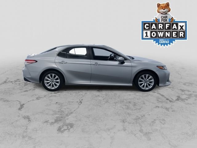 Used 2018 Toyota Camry LE with VIN JTNB11HK8J3024379 for sale in West Allis, WI