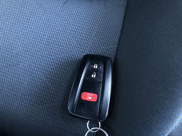 Thumbnail: 2025 Toyota RAV4 - 32