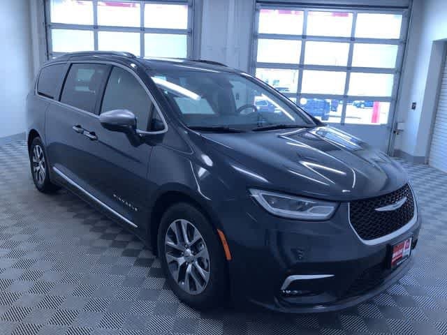 Thumbnail: 2021 Chrysler Pacifica - 38