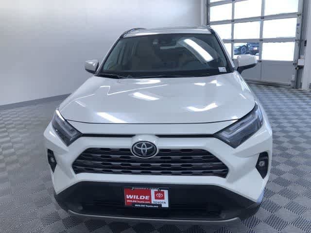 Thumbnail: 2022 Toyota RAV4 - 17