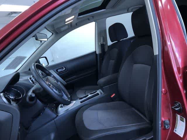 Thumbnail: 2011 Nissan Rogue - 18