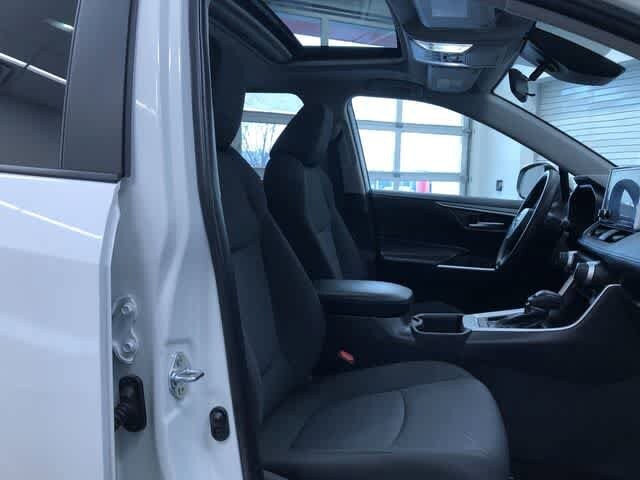 Thumbnail: 2025 Toyota RAV4 - 22