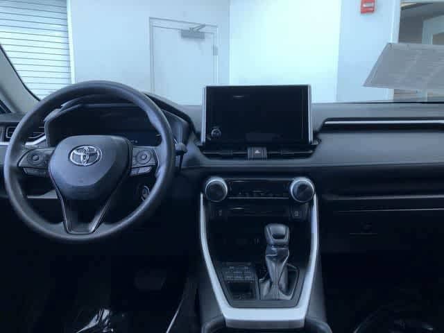 Thumbnail: 2024 Toyota RAV4 - 17