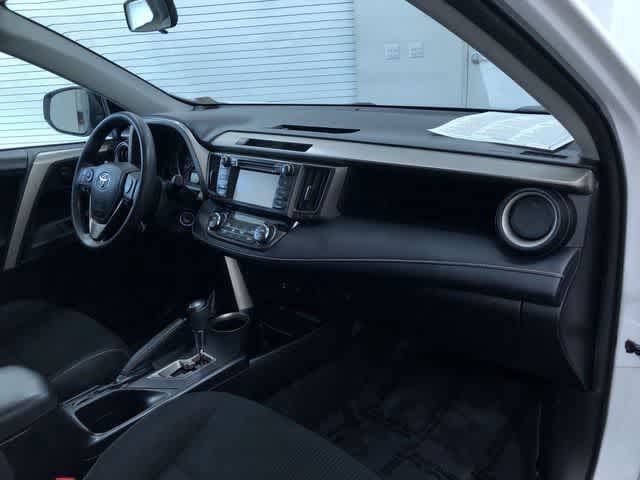 Thumbnail: 2013 Toyota RAV4 - 15