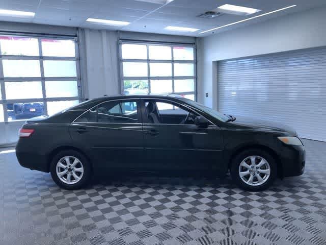 Thumbnail: 2011 Toyota Camry - 38