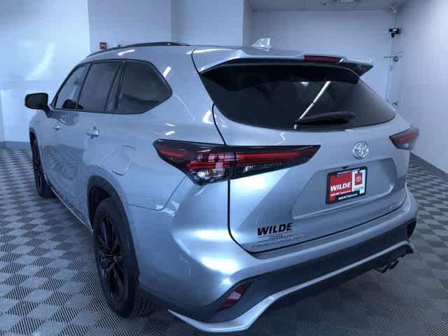 Thumbnail: 2025 Toyota Highlander - 13