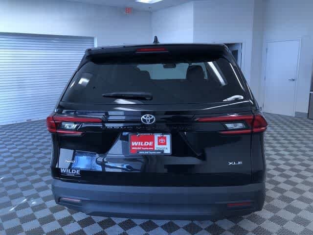 Thumbnail: 2025 Toyota Grand Highlander - 16