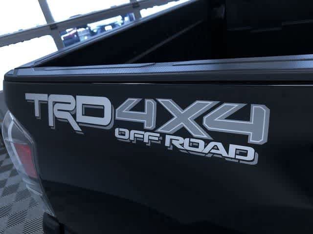 Thumbnail: 2022 Toyota Tacoma - 9