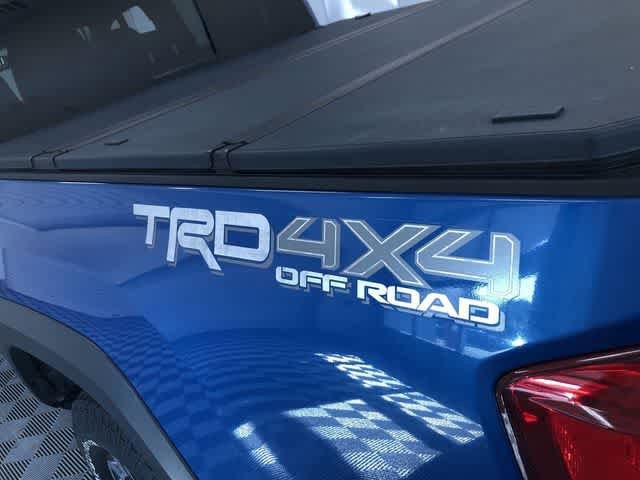 Thumbnail: 2017 Toyota Tacoma - 10