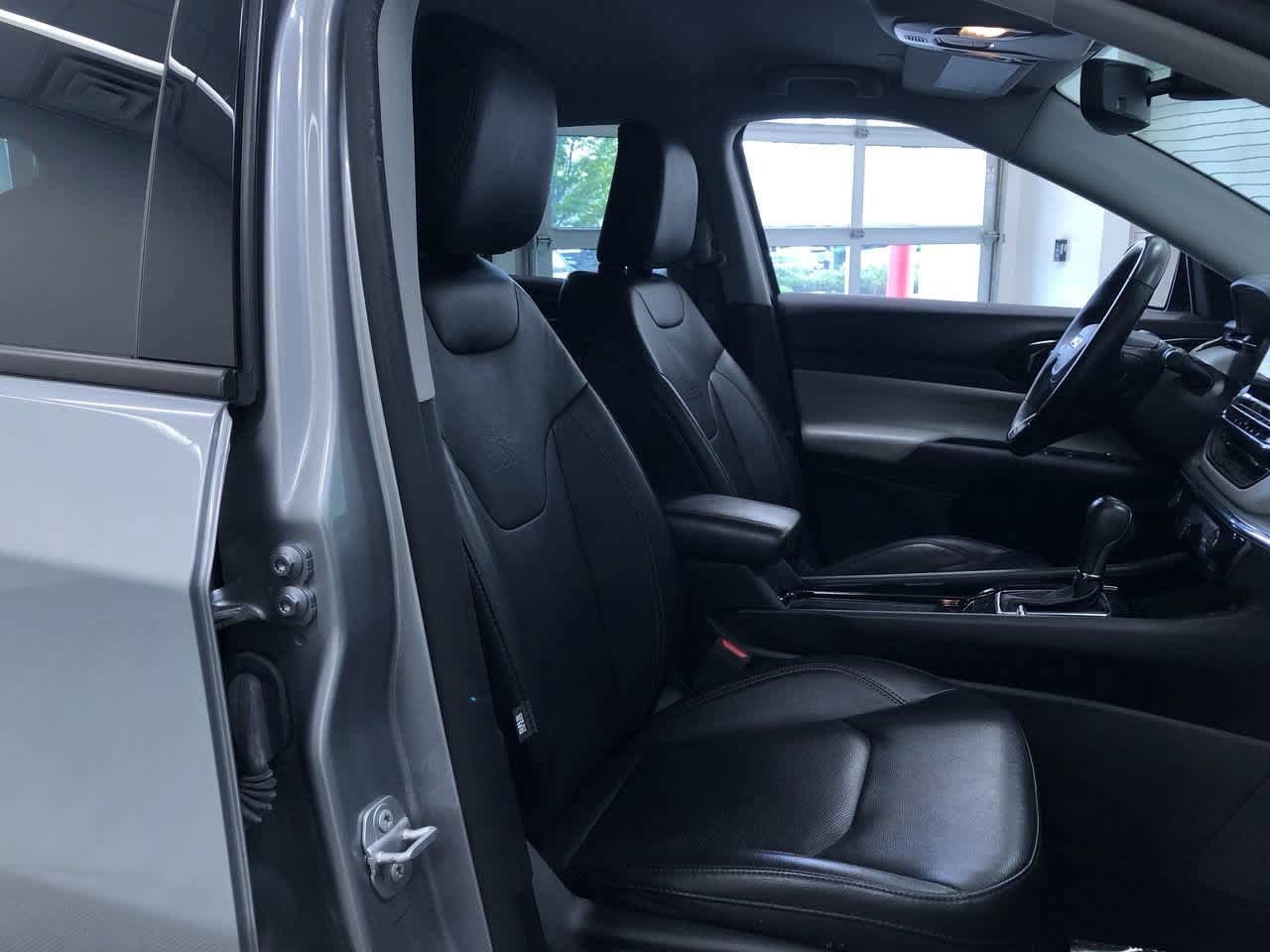 Thumbnail: 2022 Jeep Compass - 22