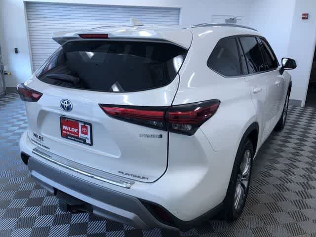 Thumbnail: 2021 Toyota Highlander - 42