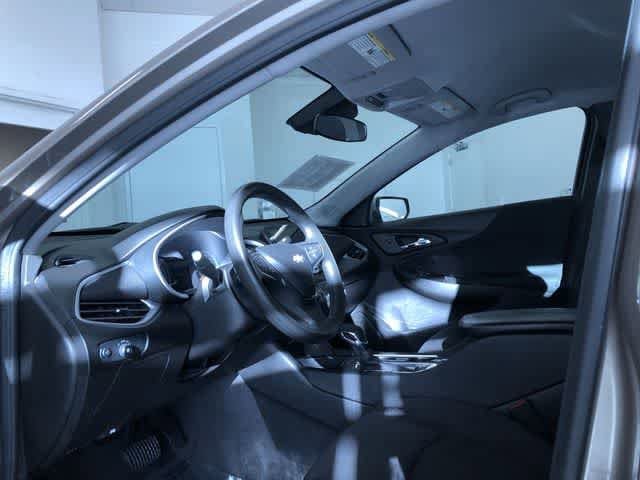 Thumbnail: 2024 Chevrolet Malibu - 11