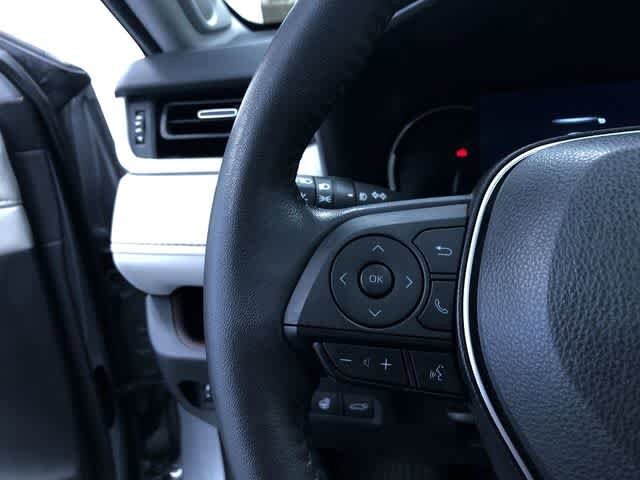 Thumbnail: 2022 Toyota RAV4 - 25