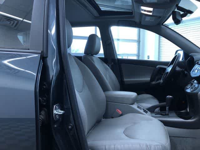 Thumbnail: 2011 Toyota RAV4 - 21