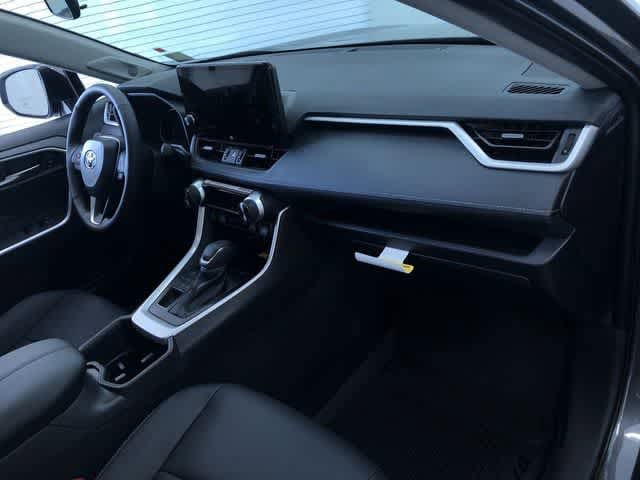 Thumbnail: 2025 Toyota RAV4 - 15