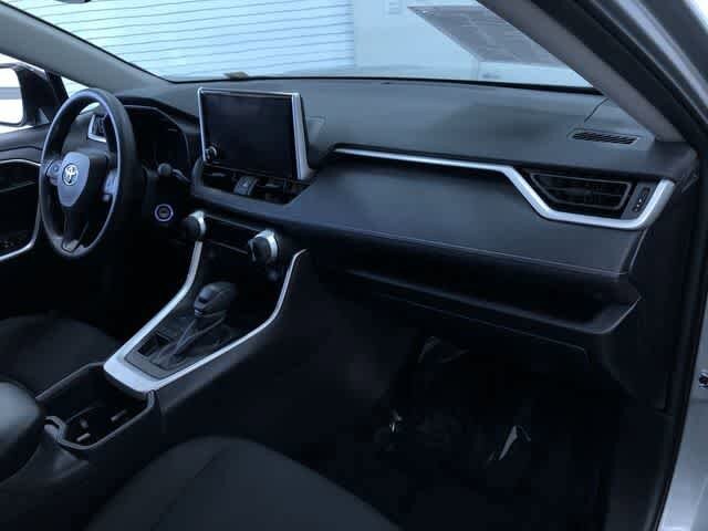 Thumbnail: 2025 Toyota RAV4 - 23