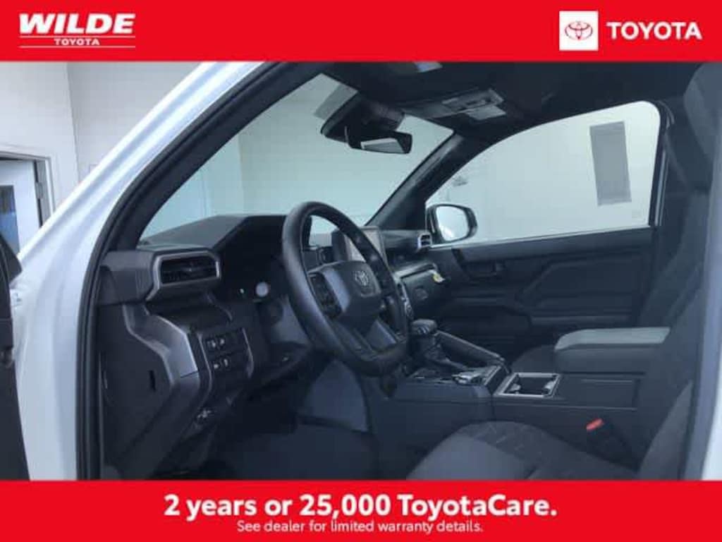 New 2025 Toyota Tacoma SR5 4X4 DOUBLE CAB