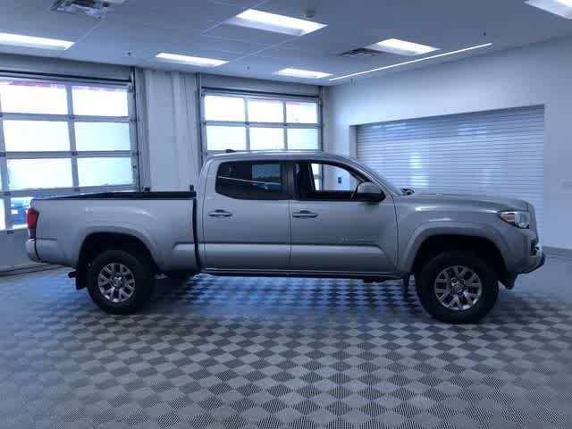 Thumbnail: 2018 Toyota Tacoma - 7