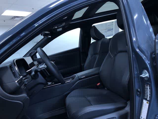 Thumbnail: 2025 Toyota Crown Signia - 10