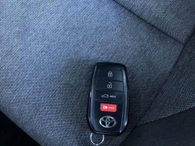 Thumbnail: 2025 Toyota Camry - 32