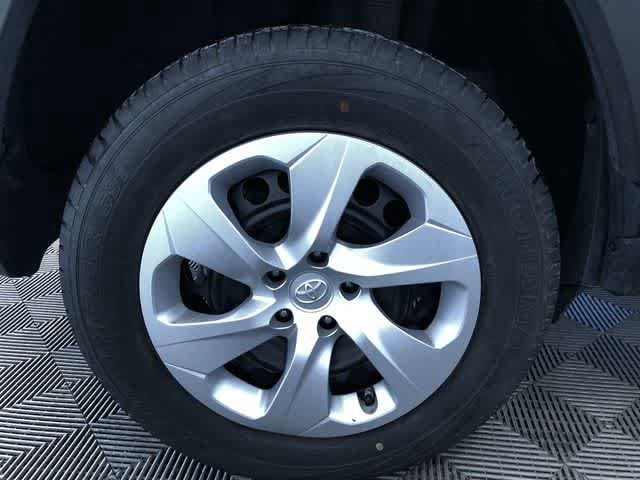 Thumbnail: 2024 Toyota RAV4 - 16