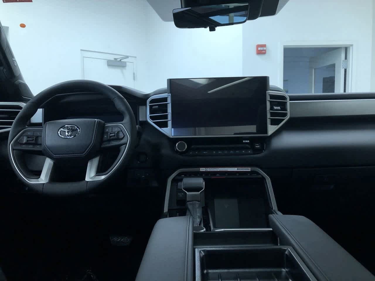 2025 Toyota Tundra Limited 11