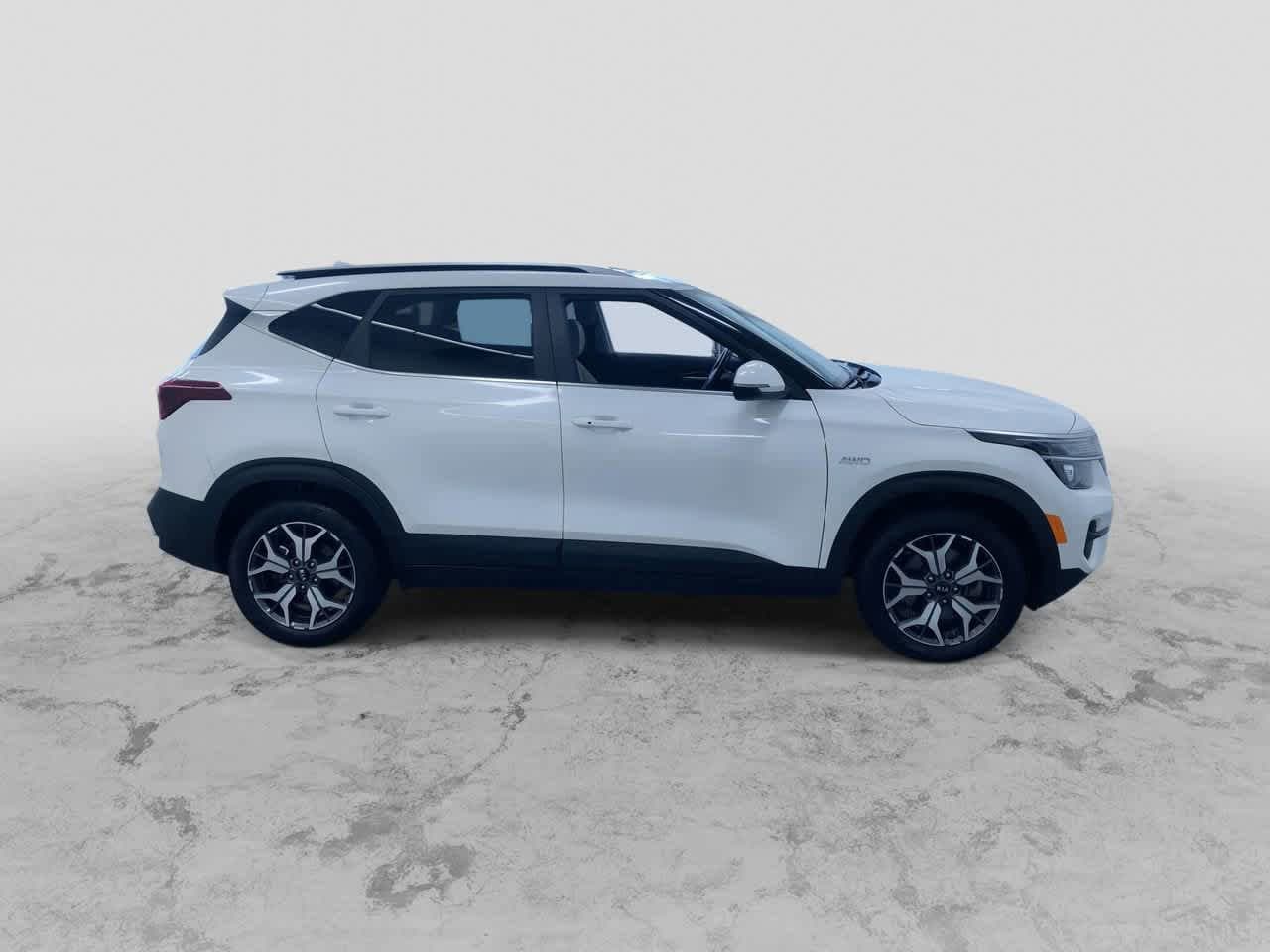2021 Kia Seltos EX 2