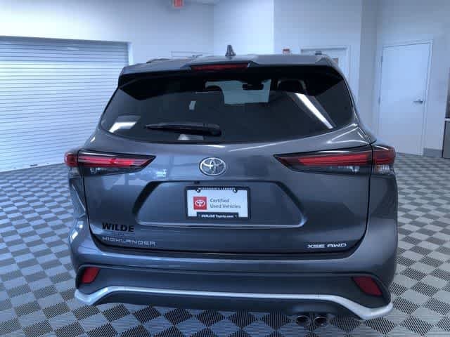 Thumbnail: 2025 Toyota Highlander - 13