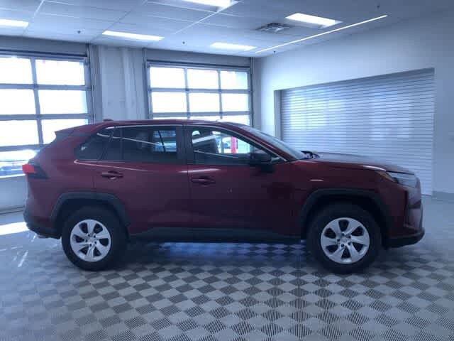 Thumbnail: 2024 Toyota RAV4 - 35