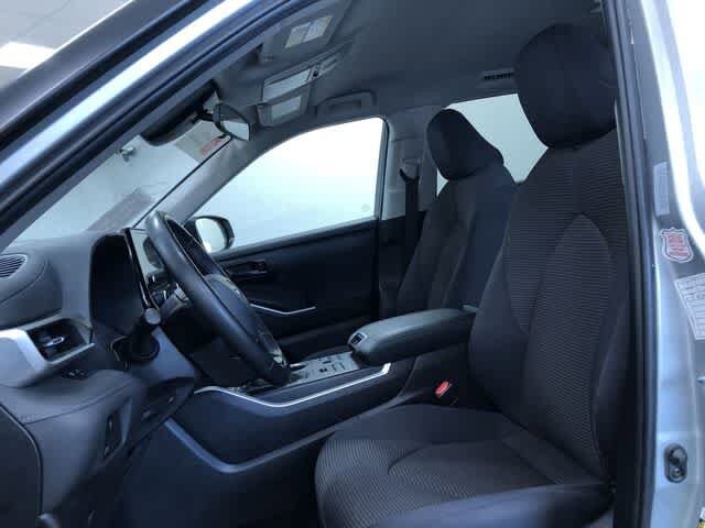 Thumbnail: 2024 Toyota Highlander - 11