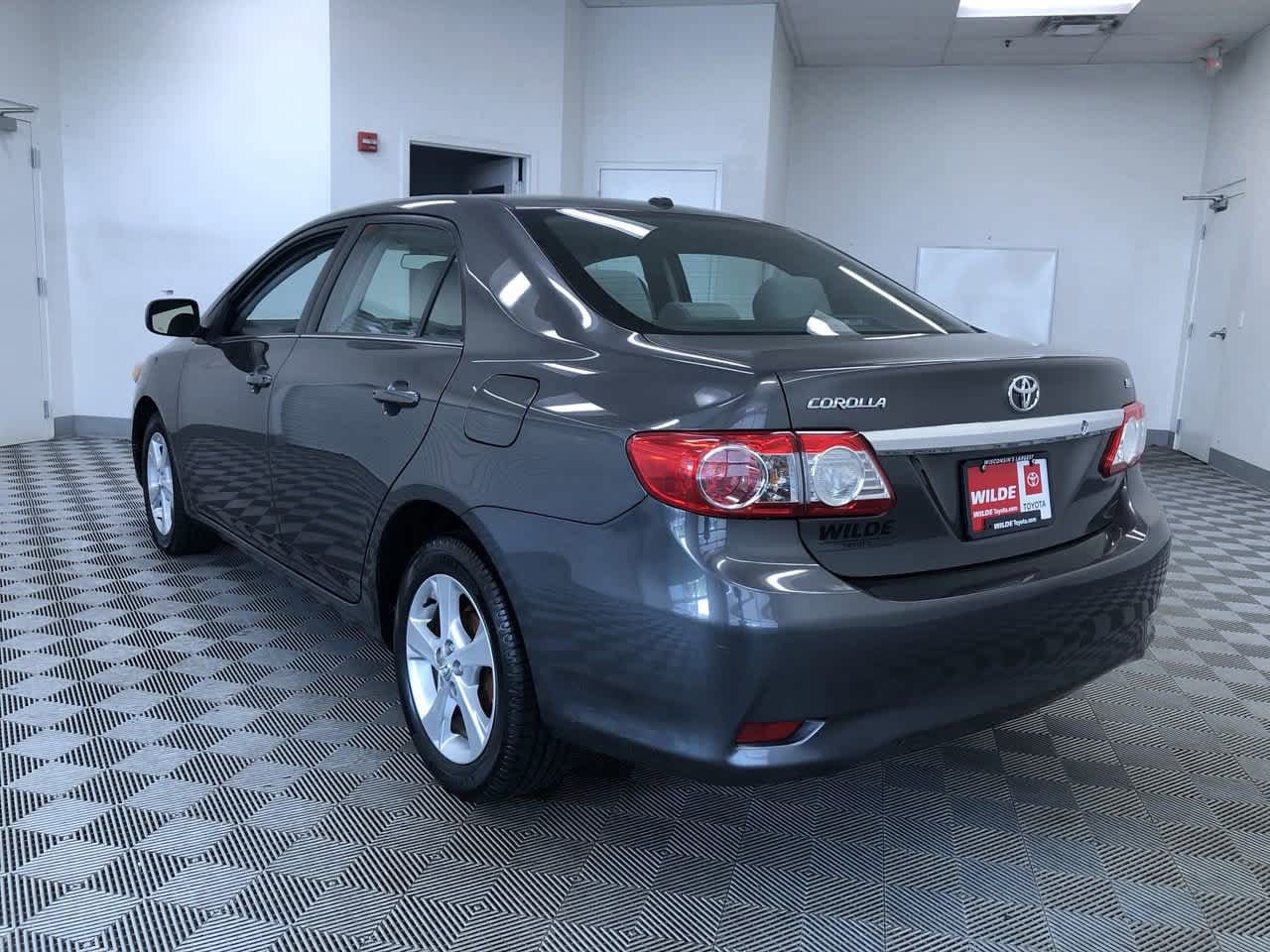 Thumbnail: 2013 Toyota Corolla - 12